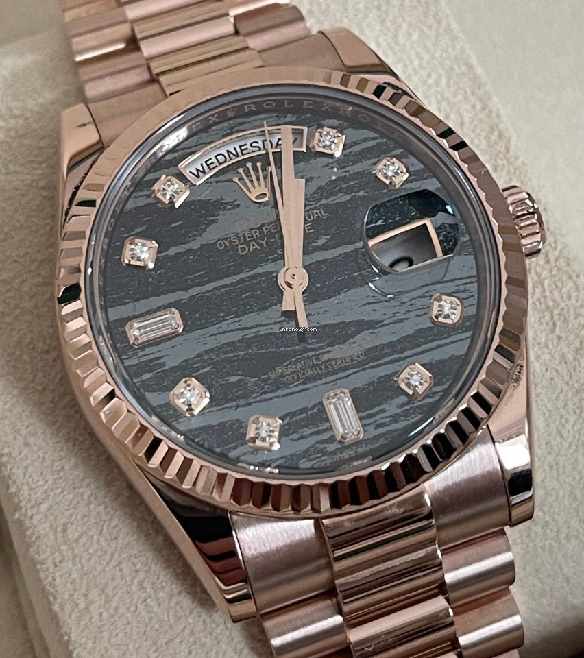 Rolex  Day-date 118235
