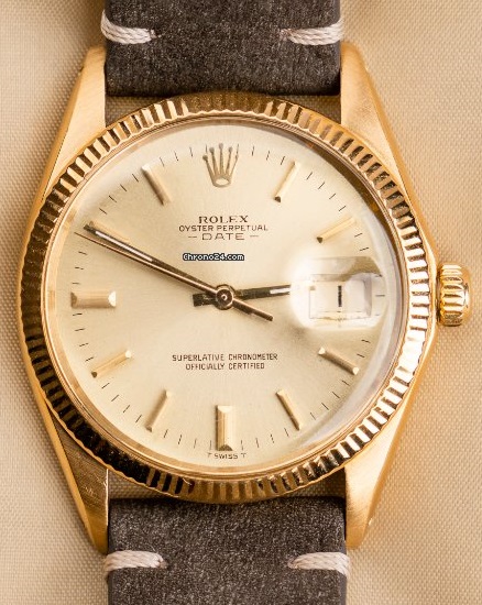 Rolex Date Yellow Gold Plexi Glass from 1990's 15037