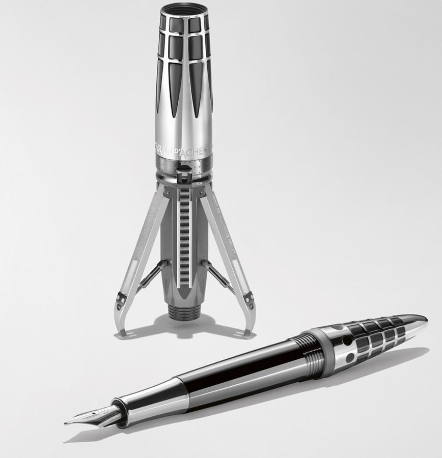 MB & F Astrograph