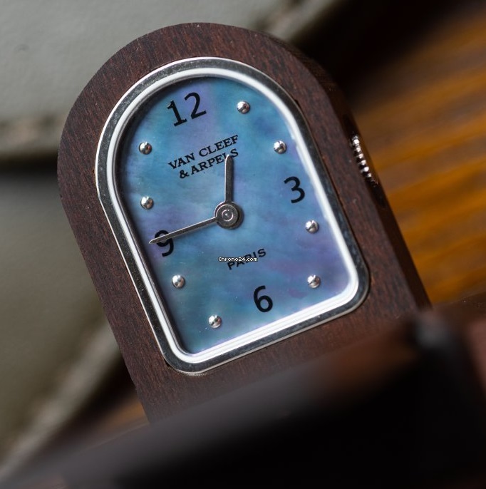 Van Cleef & Arpels Domino Travel Clock
