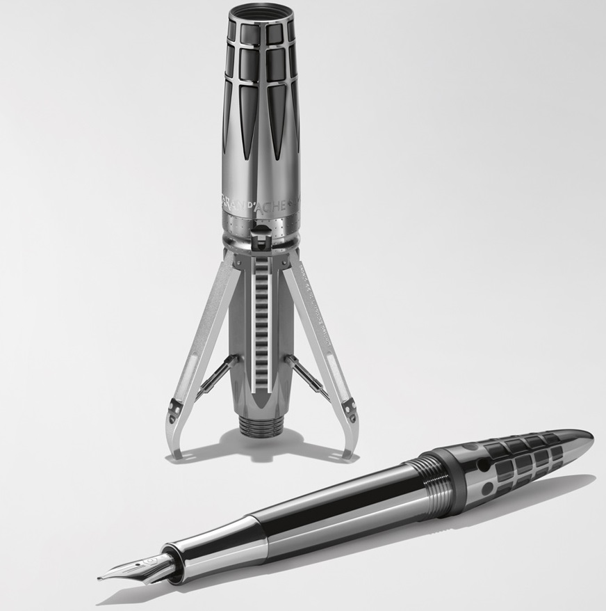 MB & F Astrograph