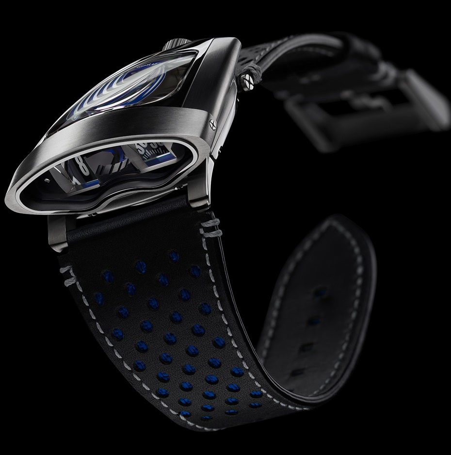 MB & F HMX A 10th Anniversary Horological Machine