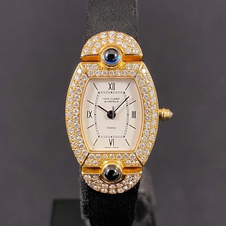 Van Cleef & Arpels Tonneau Ladies Diamonds Sapphires